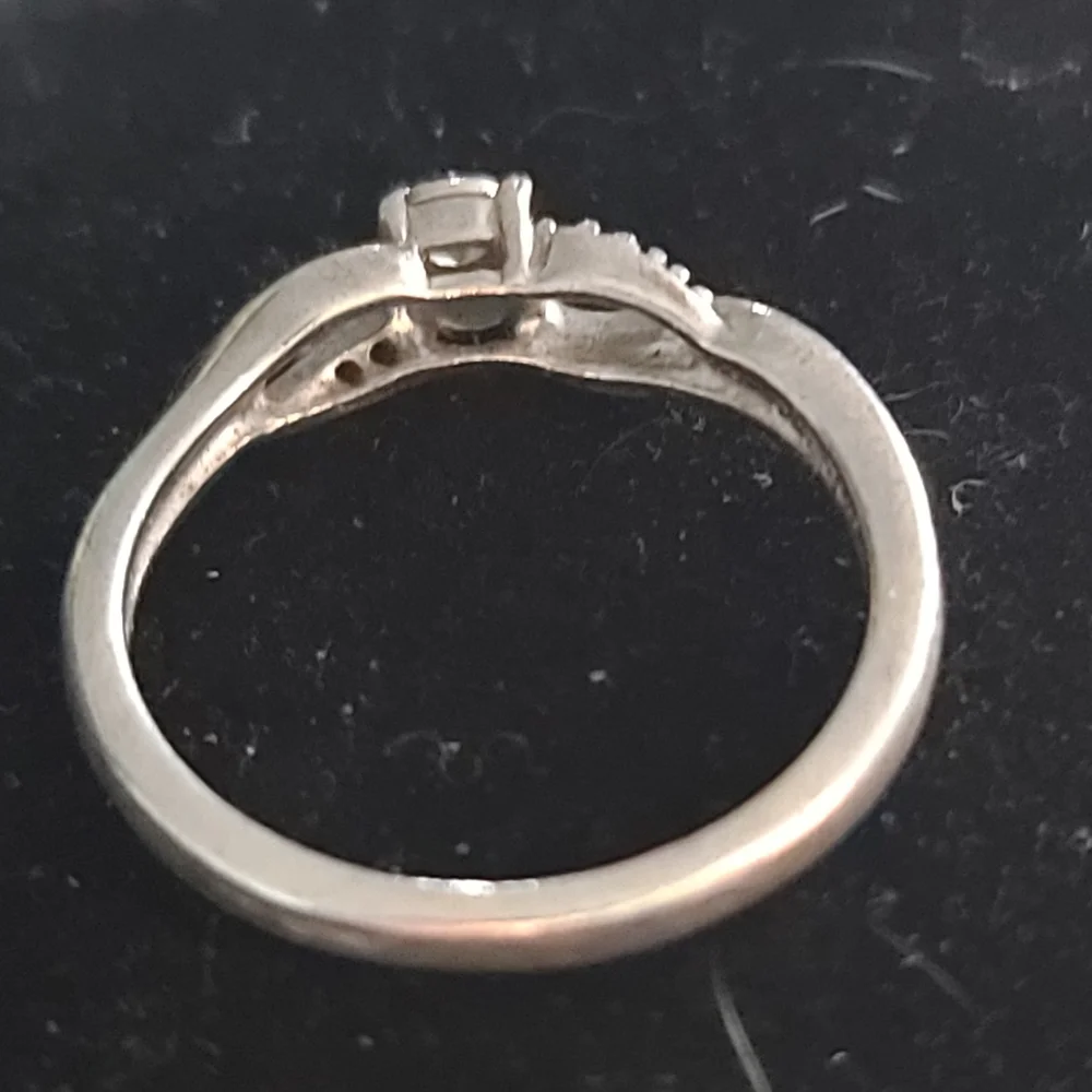 Diamond Ring - Picture 6 of 11